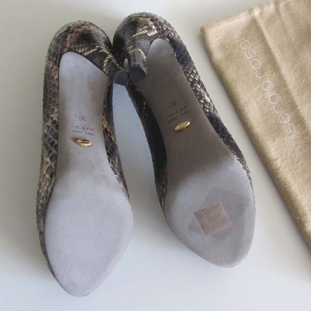 Sergio Rossi Exotic Python Platform Pumps 36 /6 Us - image 5